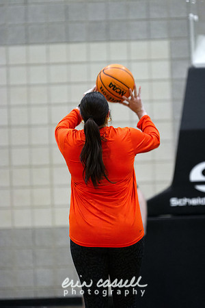 20240204-hdxbball_halftime-025